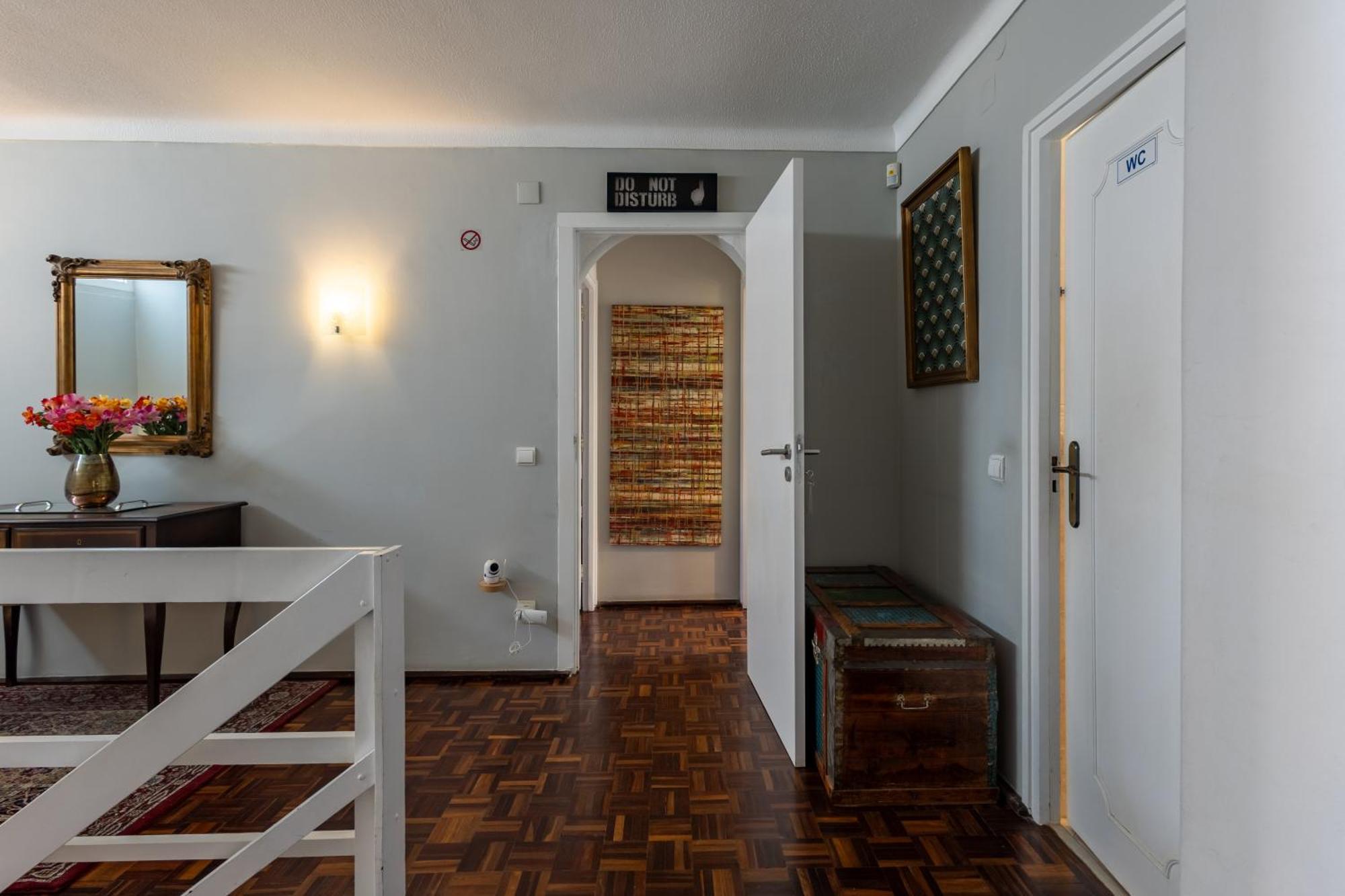 Mahouse Guesthouse ลิสบอน ภายนอก รูปภาพ